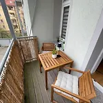 Modernes Apartment Am Zentrum Und Stadtpark