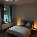 Modernes Apartment Am Zentrum Und Stadtpark