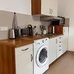 Modernes Apartment Am Zentrum Und Stadtpark