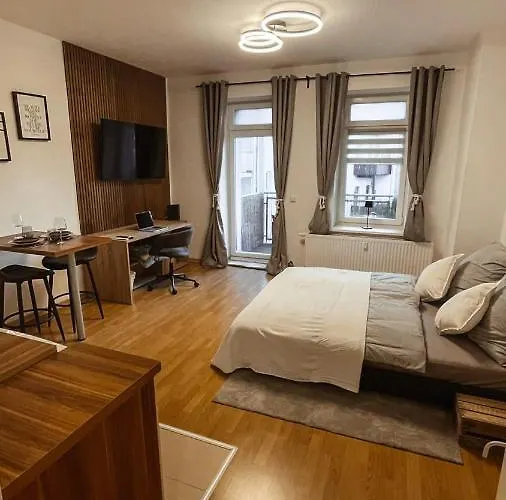 Modernes Apartment Am Zentrum Und Stadtpark
